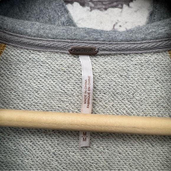 Free People Half-zip Color-Block Crop Sweatshirt in Gray/Yellow Size Medium - Picture 4 of 5